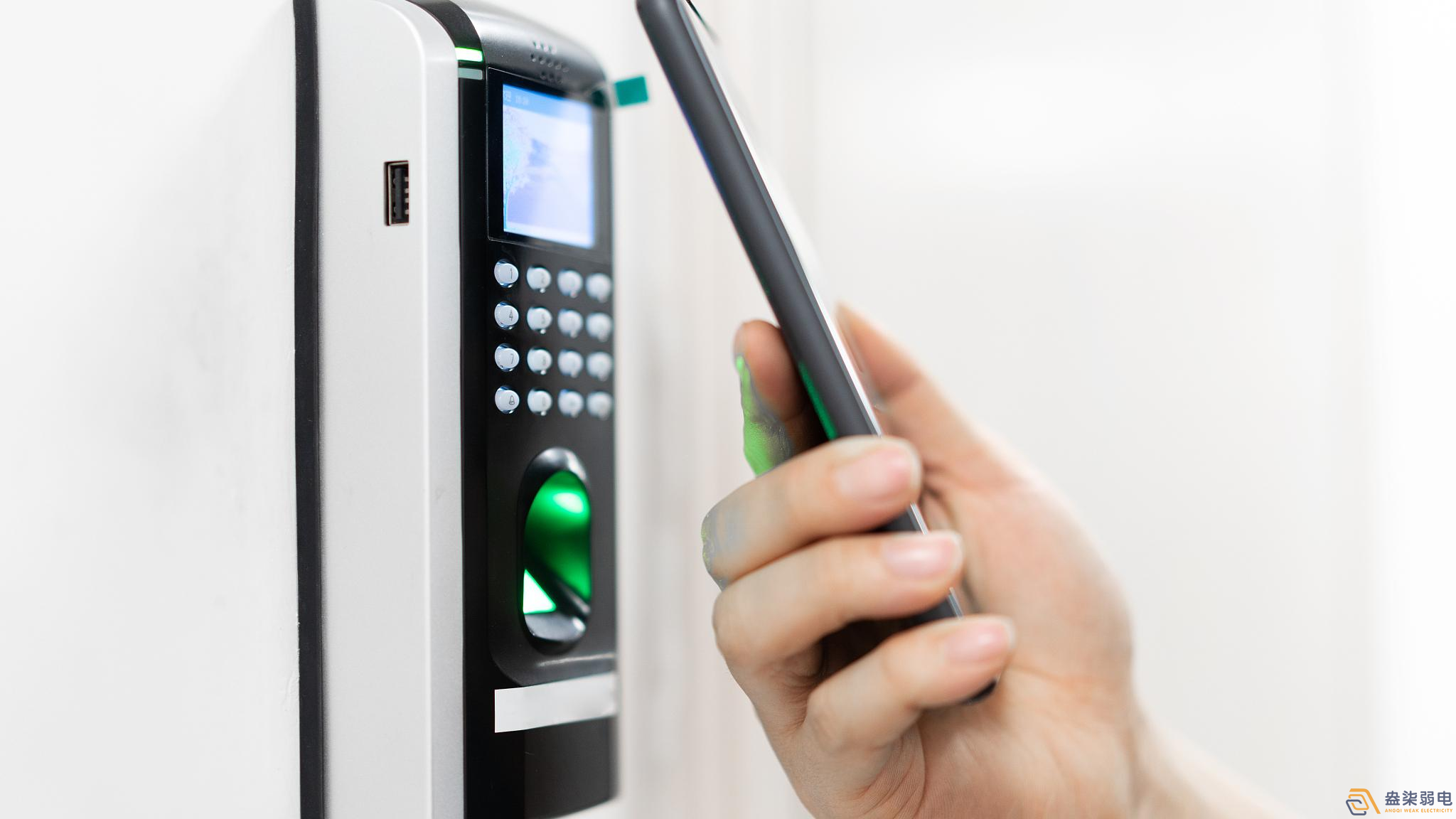 小區門禁卡如何錄入NFC？